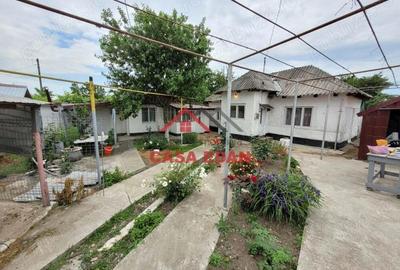 Casa in Calinesti Ph 4 camere teren 4997mp 50.000e - 4