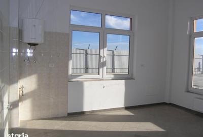 Spațiu comercial, de 1,700 mp, în Central - 11