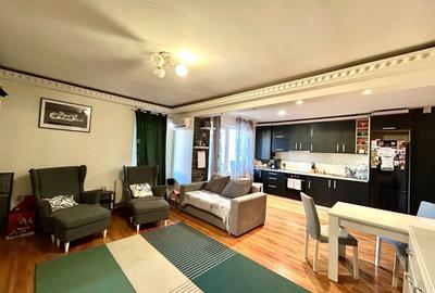 Apartament cu 3 camere semidecomandat, mobilat în Florești - 1