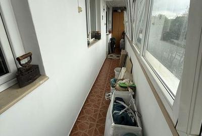 Apartament cu 3 camere decomandat în Lacul Tei - 8