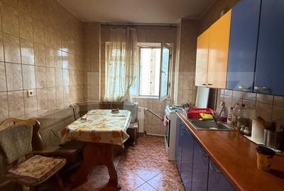 Apartament cu 2 camere, 70 mp, etaj 5 - 4