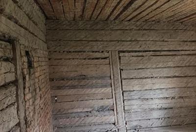 Casă cu 3 camere cu Teren 3900 Mp în Poiana Stampei - 2