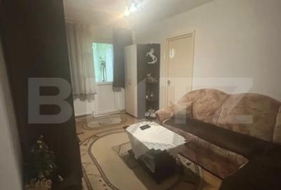 Apartament cu 3 camere semidecomandat în Dâmbu Pietros