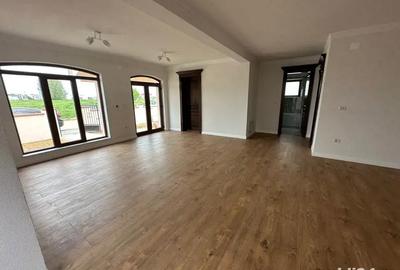 Casă cu 6 camere în Ghiroda - 3