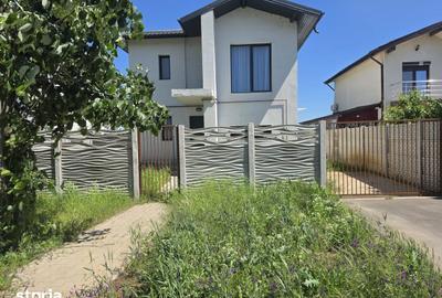 Casă cu 4 camere cu Teren 250 Mp în Berceni