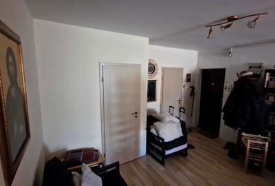 Apartament cu 4 camere decomandat în Lazaret - 1
