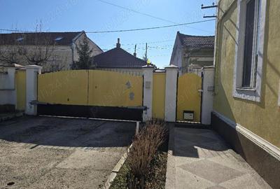 Spațiu comercial, de 950 mp, în Central - 12