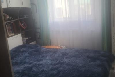 Apartament de vânzare,  3 camere,  semidecomandat - 3