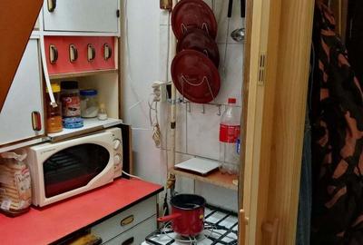 Garsonieră decomandată în Central - 4