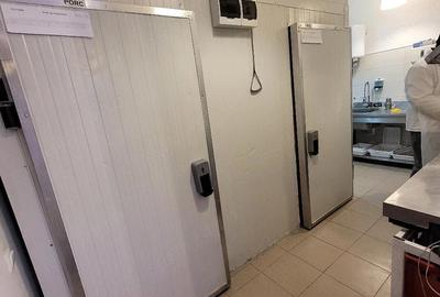 Spațiu comercial, de 50 mp, în Central - 3