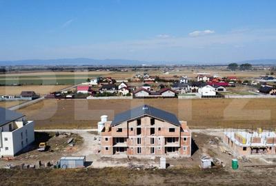 Apartament 3 camere, bloc tip vila P + 2, Sanpetru - 6