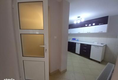 Casă cu 4 camere în Băița - 16