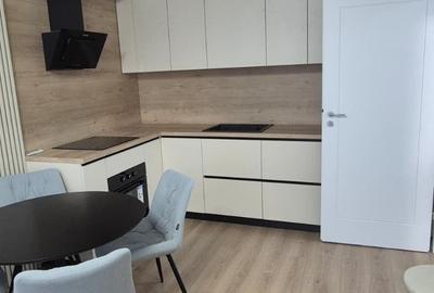 Apartament cu 2 camere decomandat în Central - 3