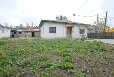 RAHOVA - Str. Muntii Carpati (stradal), imobil casa 4 camere plus 580 mp. teren - 6