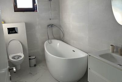 Apartament cu 2 camere decomandat în Craiovei - 2