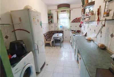 Apartament cu 3 camere semidecomandat în Iosefin - 9