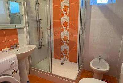 Casa cu 2 camere de vanzare in zona centrala - 8