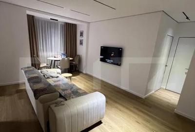 Apartament cu 3 camere decomandat, mobilat în Central