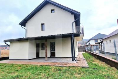 Casă cu 5 camere cu Teren 446 Mp în Chinteni - 3