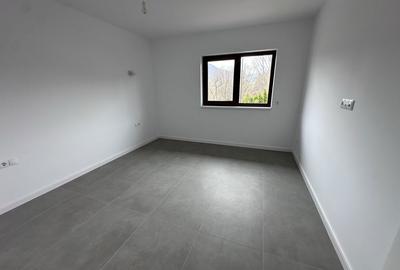 Casă cu 4 camere în Central - 3