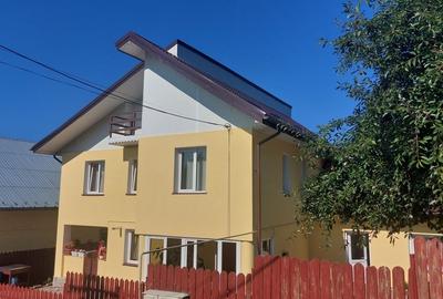Casă individuală cu 4 camere în Sărata