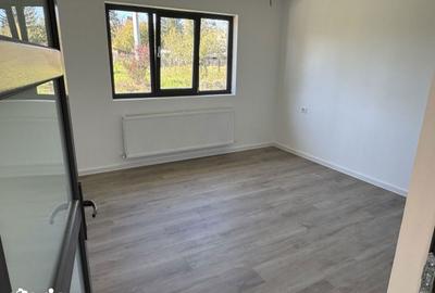 Casă cu 3 camere cu Teren 830 Mp în Mihăești - 2