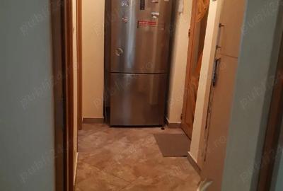 Garsonieră decomandată în 9 Mai