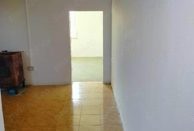 Vand garsoniera cu dependinte (baie,bucatarie),suprafata utila 32 mp -negociabil - 9