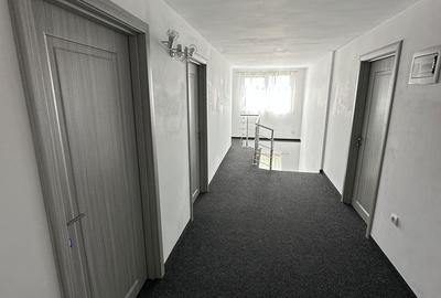 Casă cu 10 camere cu Teren 425 Mp în Sânmartin - 13