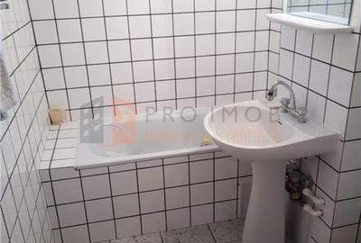 Apartament cu 3 camere semidecomandat în 1 Decembrie - 8