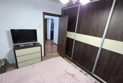 Apartament cu 3 camere decomandat în Casa de Cultură - 3