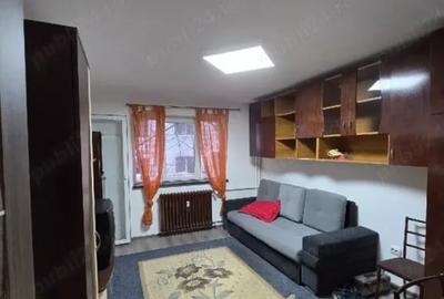 Apartament cu 2 camere semidecomandat, mobilat în Kamsas