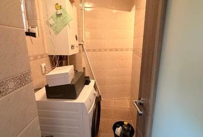 Apartament cu 3 camere decomandat, mobilat în 13 Septembrie - 15