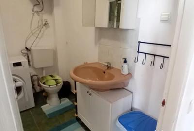 Garsonieră decomandată, mobilată în Central - 7