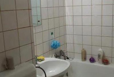 Ofer spre inchiriere Garsoniera in zona Mosilor - 1