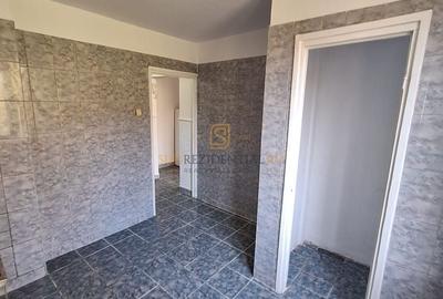Apartament cu 2 camere decomandat în Apărătorii Patriei - 4