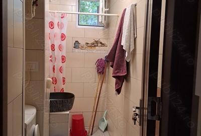 Garsonieră decomandată în Micro 19 - 1