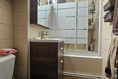 Apartament cu 3 camere decomandat în Vlahuță - 10