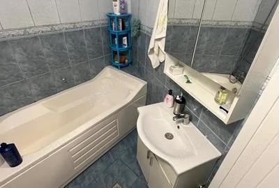 Apartament 4 camere (spatios si decomandat ) NEPTUN - 17