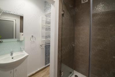 Apartament cu 3 camere în Piața Centrală