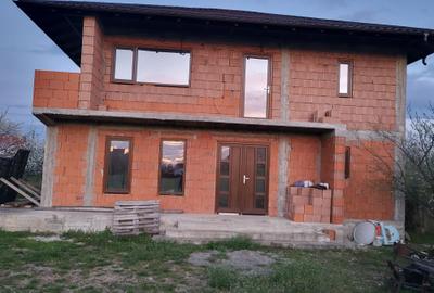 Casă cu 4 camere în Călinești - 6