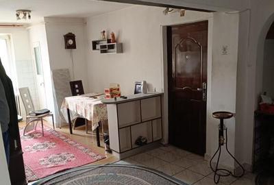 Apartament cu 4 camere decomandat în Sud - 8