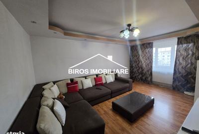 Apartament cu 4 camere decomandat în Central