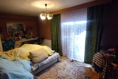 Apartament cu 4 camere decomandat în Dacia