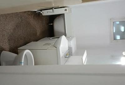 Apartament cu 3 camere semidecomandat în Central - 1