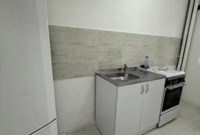 Garsonieră decomandată în 1 Mai - 2