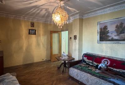 Apartament cu 5 camere decomandat în Nicolae Titulescu - 10