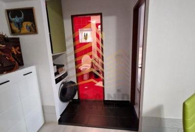 Apartament cu 3 camere decomandat în Independenței - 14