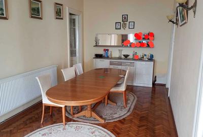 Casă cu 4 camere în Central - 3