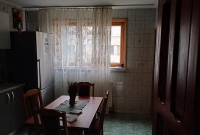Casă individuală cu 8 camere cu Teren 300 Mp în Granit - 18